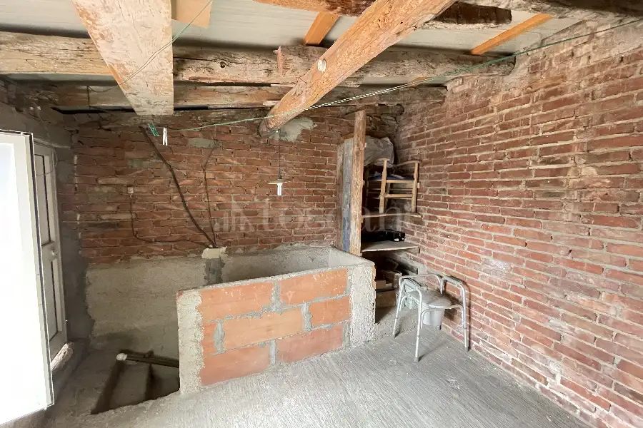 Casa Indipendente in vendita di 81 mq a €44.000 (rif. 3/2026)