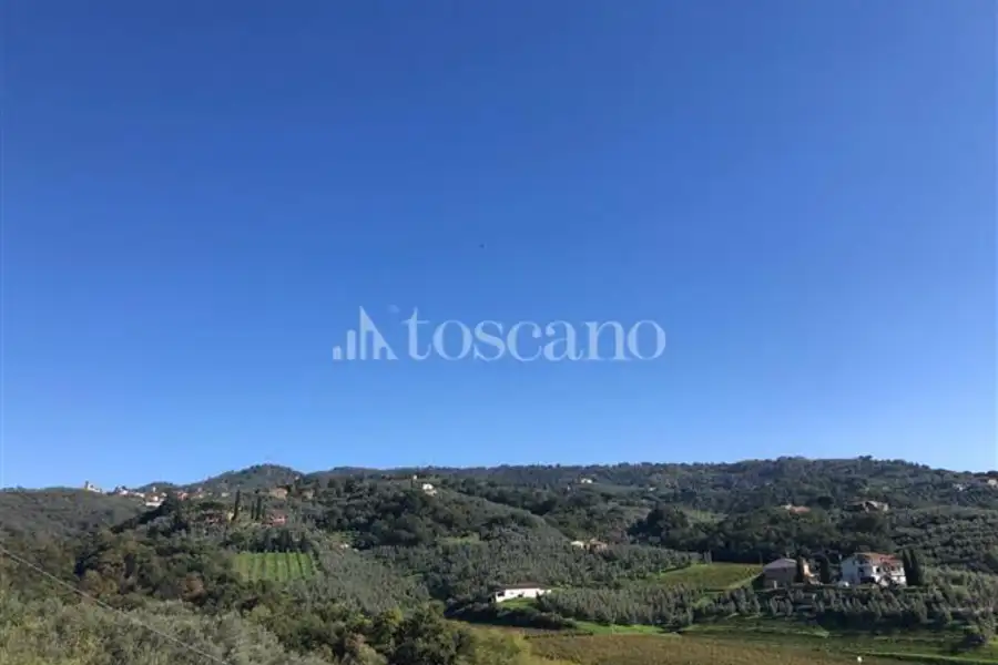Villa Bifamiliare in vendita di 280 mq a €298.000 (rif. 18/2025)