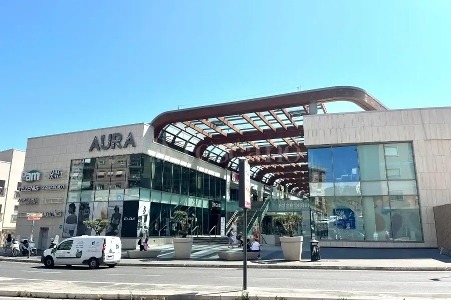 Ufficio in affitto di 90 mq a €1.700 (rif. 11/2026)