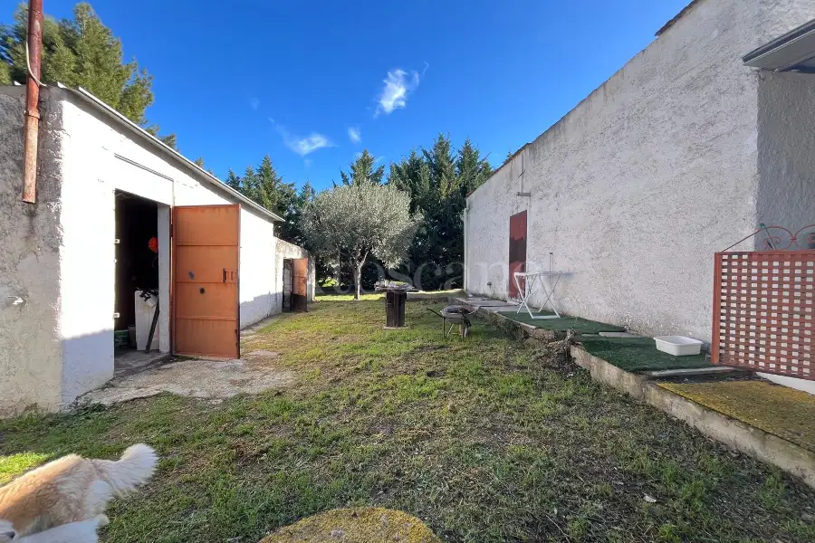 Villa Plurifamiliare in vendita di 250 mq a €110.000 (rif. 14/2026)