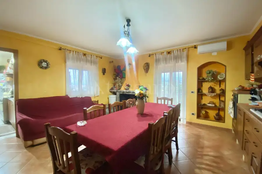 Casa in vendita di 171 mq a €176.000 (rif. 15/2025)
