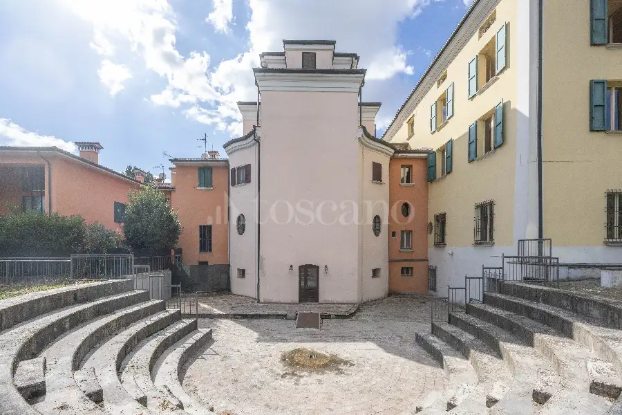 Villa in vendita di 2.660 mq a €950.000 (rif. 43/2025)