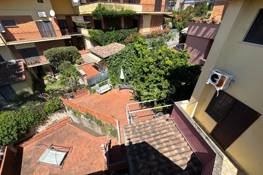 Villa Plurifamiliare in vendita di 300 mq a €649.000 (rif. 18/2026)