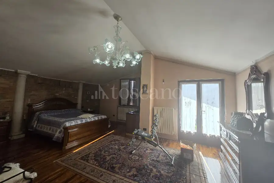 Casa Indipendente in vendita di 410 mq a €615.000 (rif. 40/2025)