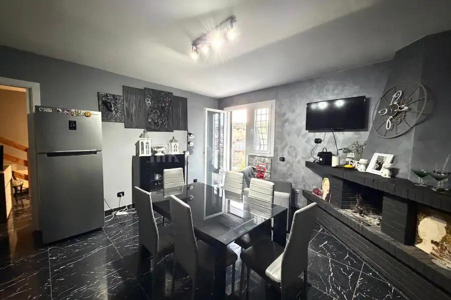 Villa Bifamiliare in vendita di 239 mq a €475.000 (rif. 43/2025)