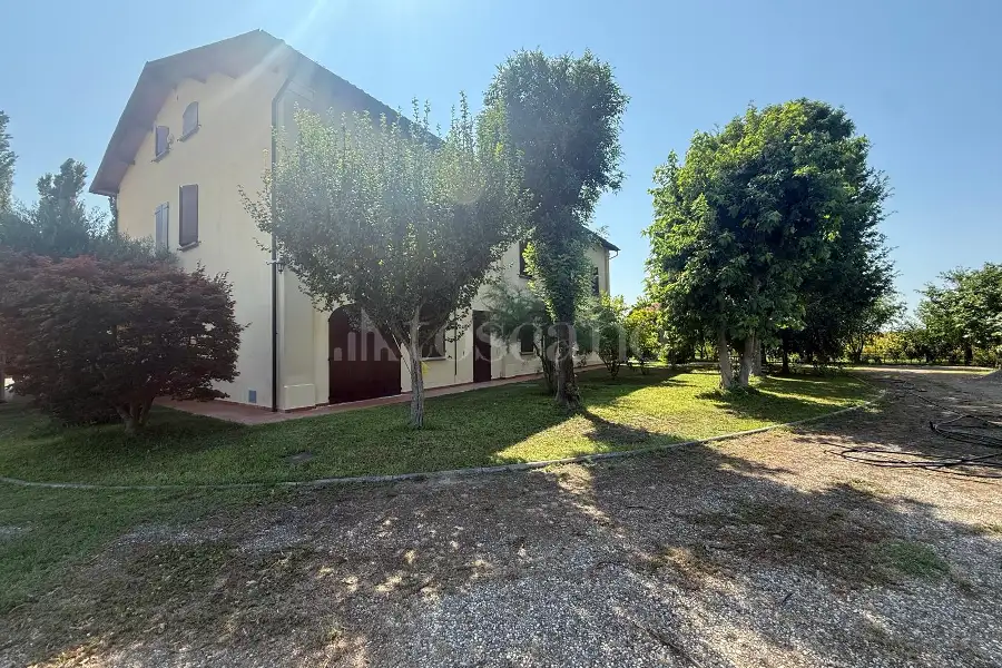 Casa Indipendente in vendita di 600 mq a €1.359.000 (rif. 49/2026)