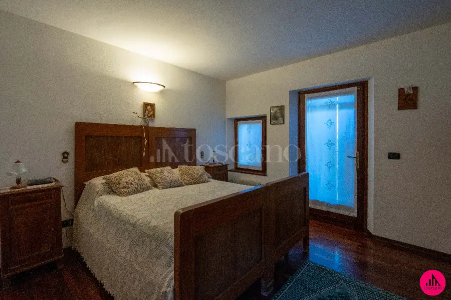 Casa Indipendente in vendita di 360 mq a €320.000 (rif. 128/2026)