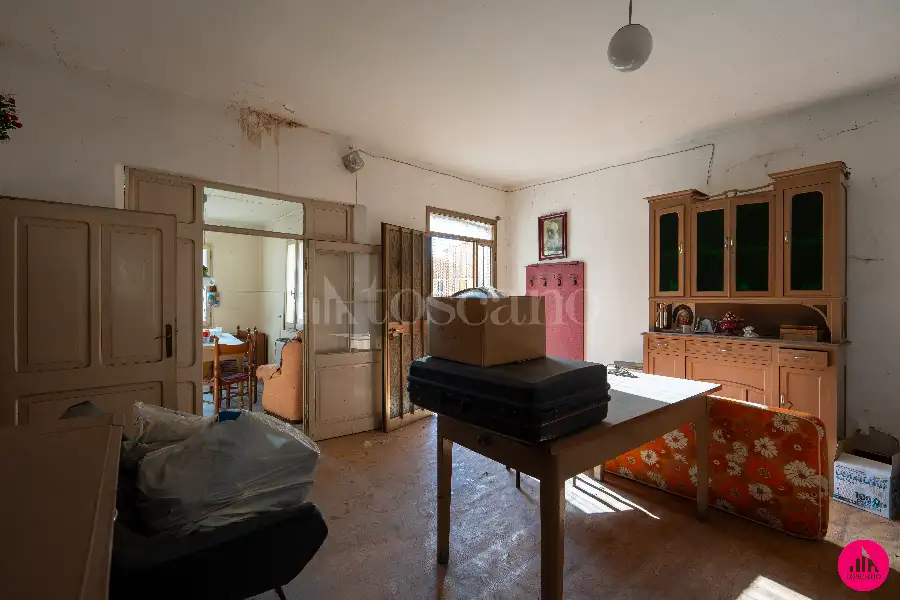 Rustico in vendita di 265 mq a €80.000 (rif. 160/2026)