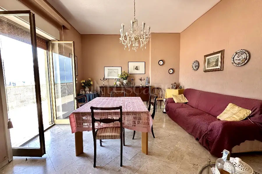 Attico in vendita di 175 mq a €255.000 (rif. 16/2026)