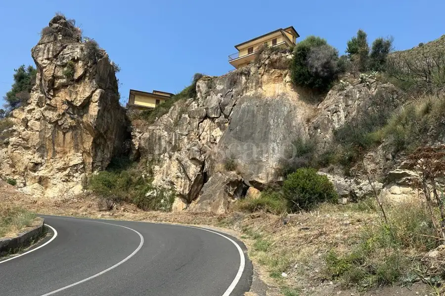 Villino a Schiera in vendita di 182 mq a €210.000 (rif. 31/2023)