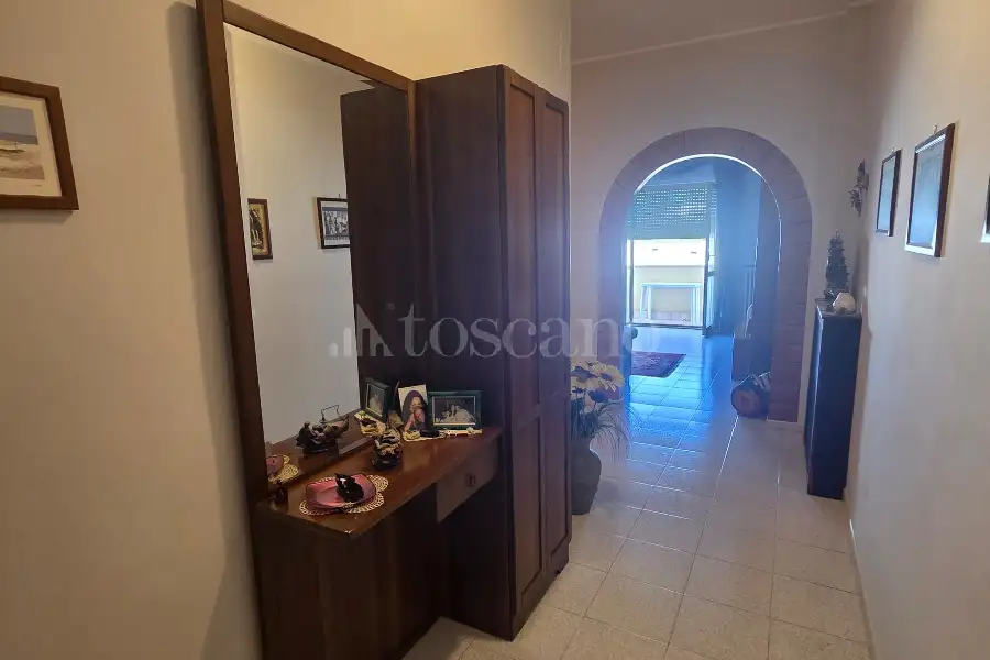 Villa Plurifamiliare in vendita di 575 mq a €580.000 (rif. 33/2026)