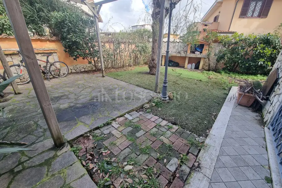 Villa Bifamiliare in vendita di 190 mq a €349.000 (rif. 59/2025)
