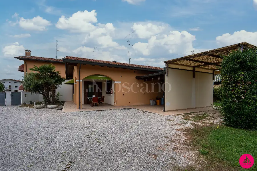 Villa in vendita di 87 mq a €219.000 (rif. 189/2026)