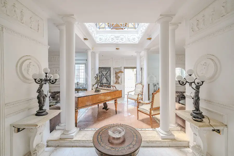 Villa in vendita di 210 mq a €980.000 (rif. 50/2026)