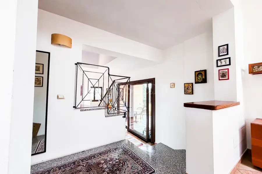 Villino a Schiera in vendita di 235 mq a €525.000 (rif. 91/2025)