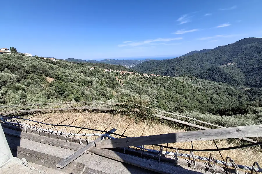 Casa Indipendente in vendita di 270 mq a €380.000 (rif. 12/2026)