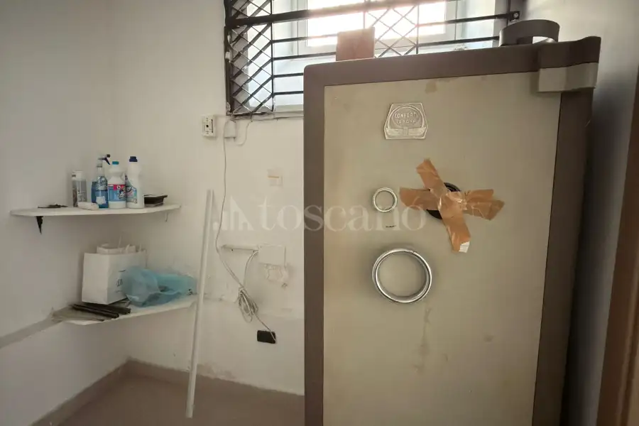 Negozio in affitto di 43 mq a €550 (rif. 146/2025)