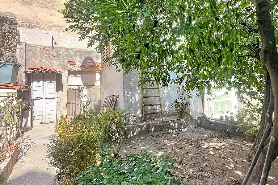 Casa Indipendente in vendita di 100 mq a €126.000 (rif. 205/2026)
