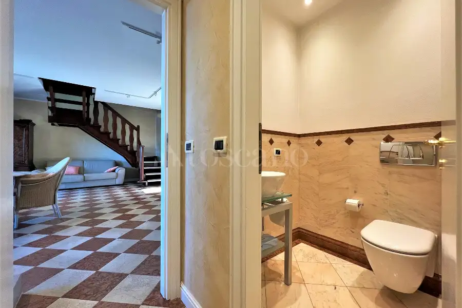 Villino a Schiera in vendita di 300 mq a €2.100.000 (rif. 36/2025)