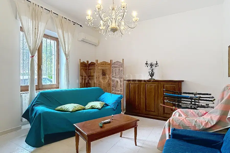 Villa Bifamiliare in vendita di 120 mq a €128.000 (rif. 84/2026)