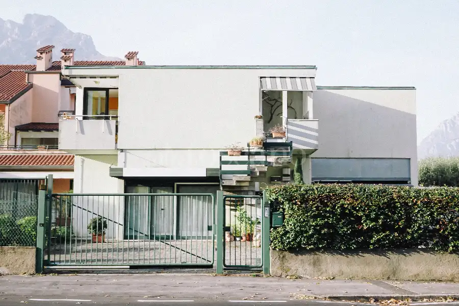 Casa Indipendente in vendita di 450 mq a €360.000 (rif. 16/2025)