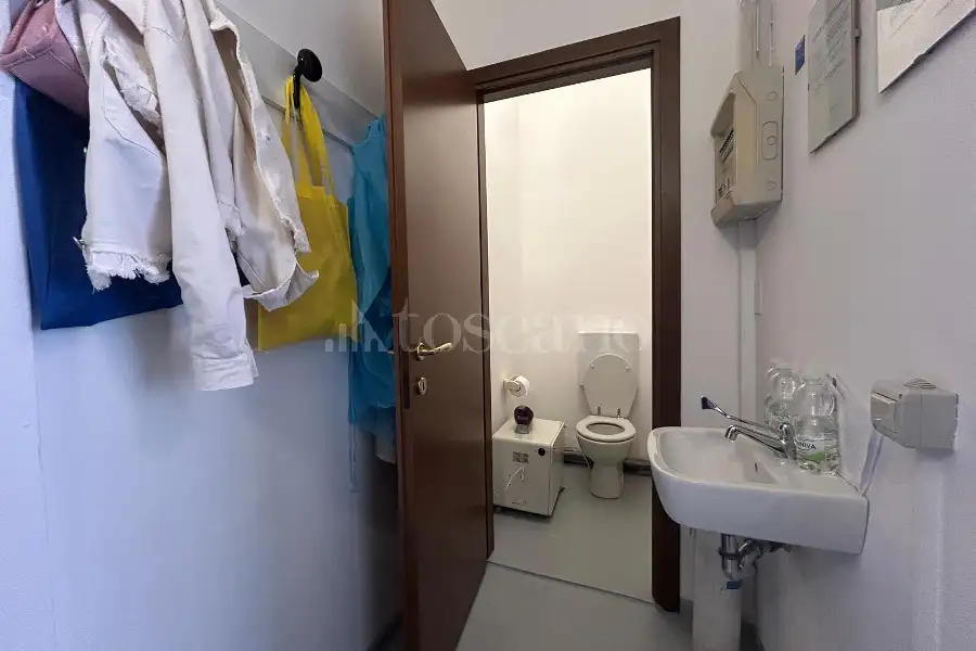 Negozio in vendita di 57 mq a €79.000 (rif. 16/2026)