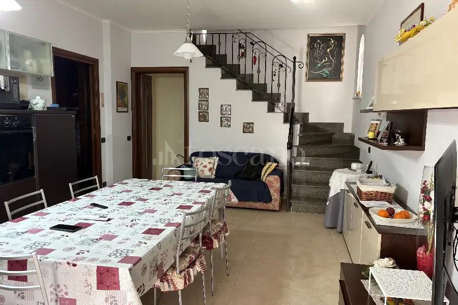 Villa in vendita di 180 mq a €380.000 (rif. 33/2026)