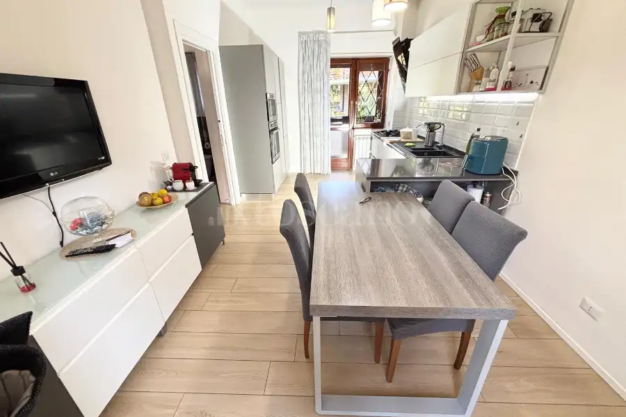 Villino a Schiera in vendita di 261 mq a €699.000 (rif. 49/2025)