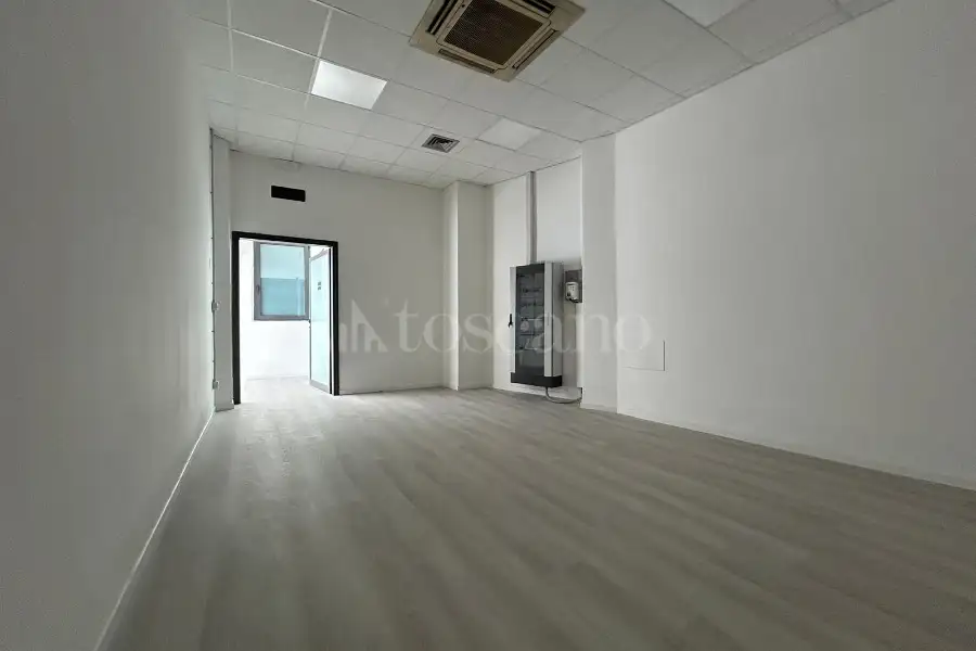 Negozio in vendita di 235 mq a €210.000 (rif. 48/2025)