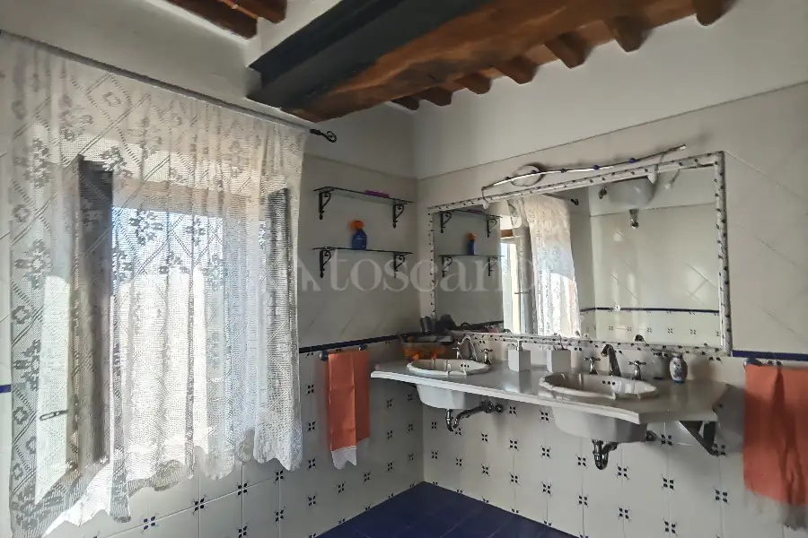 Casale in vendita di 190 mq a €495.000 (rif. 33/2025)