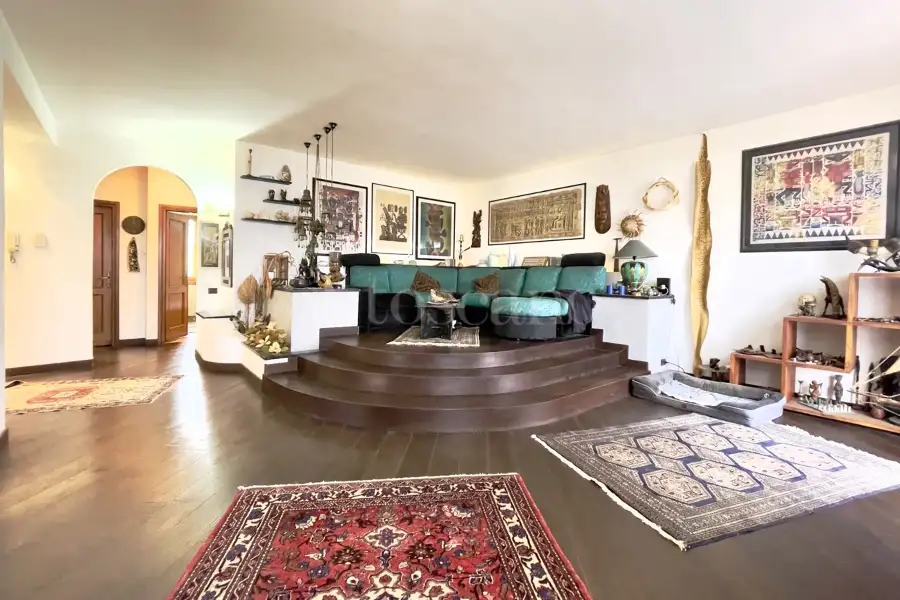 Villa Bifamiliare in vendita di 450 mq a €249.000 (rif. 23/2025)