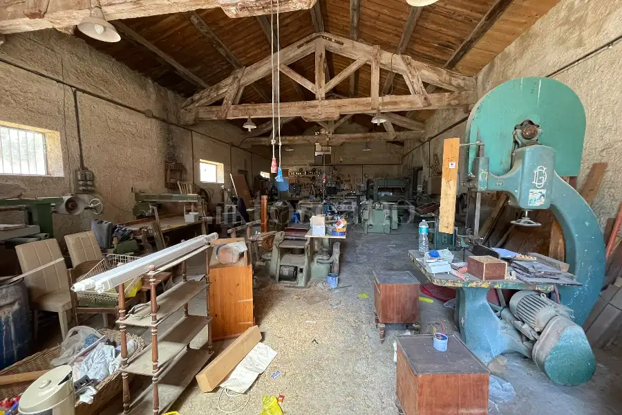 Capannone in vendita di 400 mq a €275.000 (rif. 36/2026)