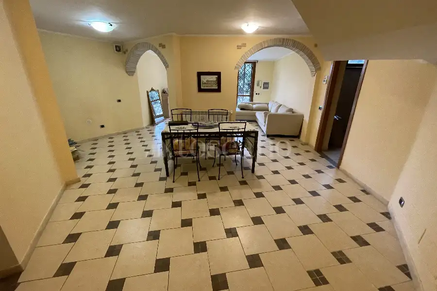 Villa in vendita di 260 mq a €369.000 (rif. 47/2025)