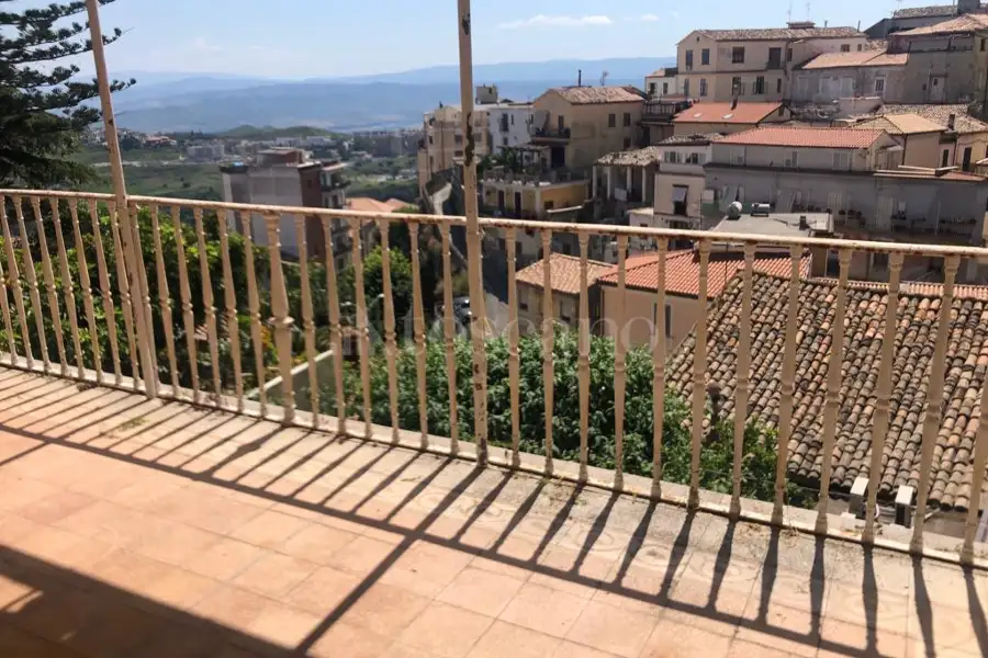 Casa in vendita di 310 mq a €225.000 (rif. 99/2023)