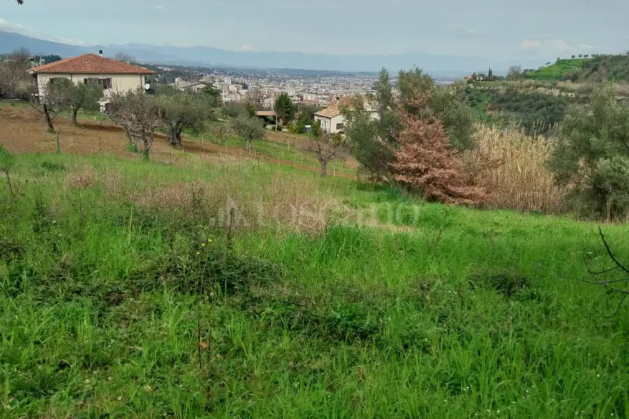 Edificabile Residenziali in vendita di 1.200 mq a €75.000 (rif. 13/2026)