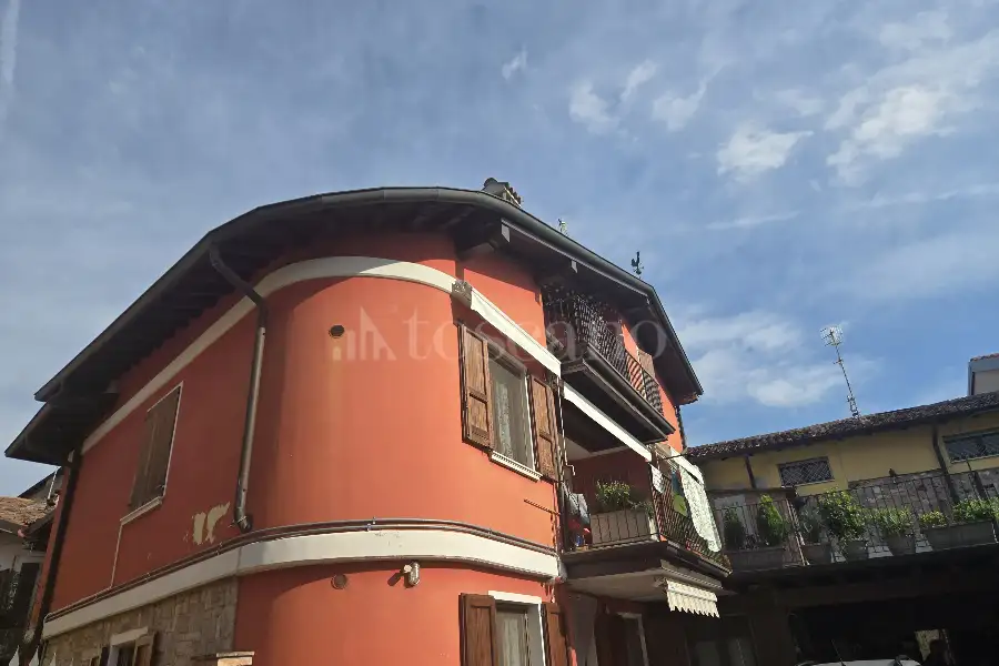 Casa Indipendente in vendita di 410 mq a €615.000 (rif. 40/2025)