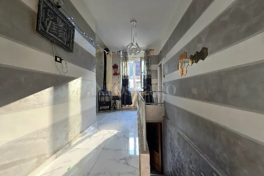 Casa Indipendente in vendita di 230 mq a €380.000 (rif. 10/2025)