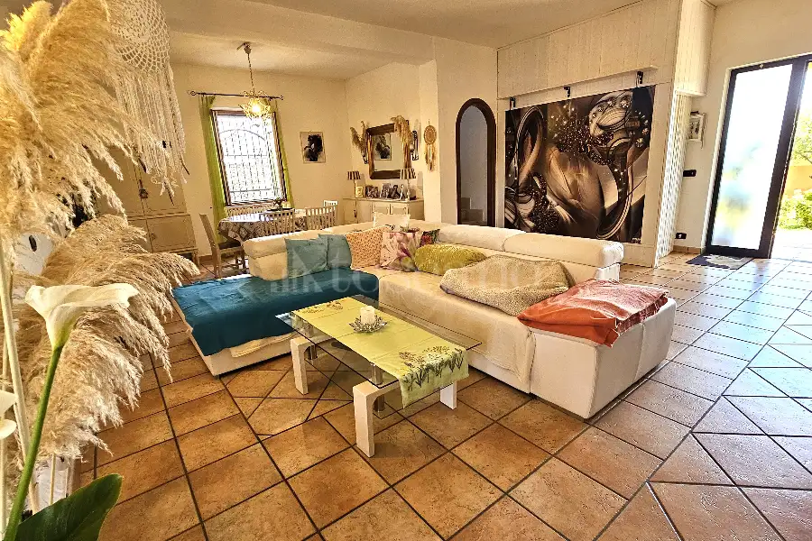 Villa in vendita di 220 mq a €285.000 (rif. 27/2024)