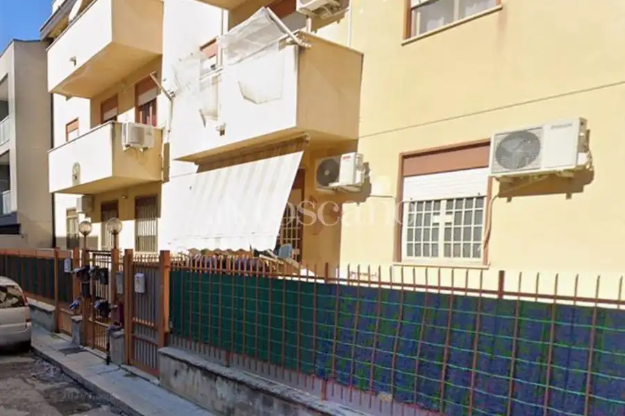 Ufficio in affitto di 47 mq a €450 (rif. 28/2026)