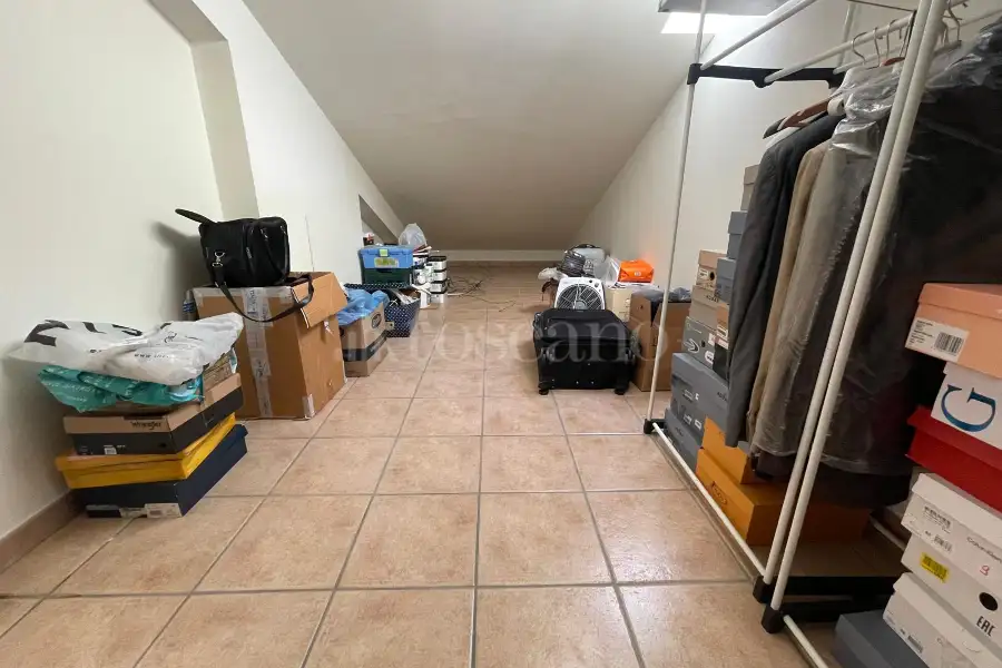 Villa Bifamiliare in vendita di 250 mq a €360.000 (rif. 65/2025)