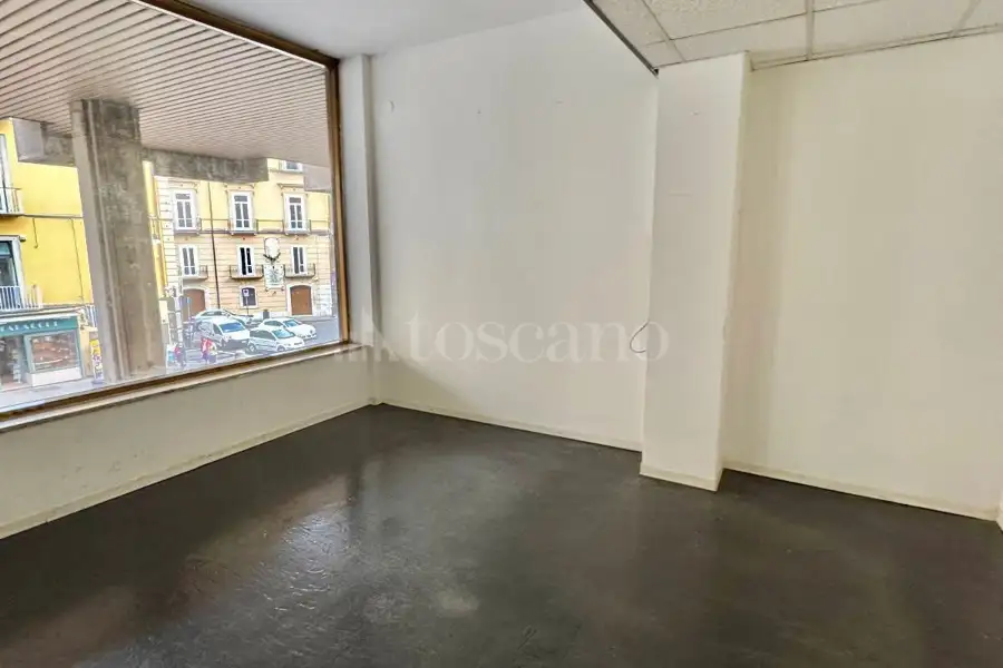 Ufficio in affitto di 250 mq a €1.000 (rif. 69/2024)