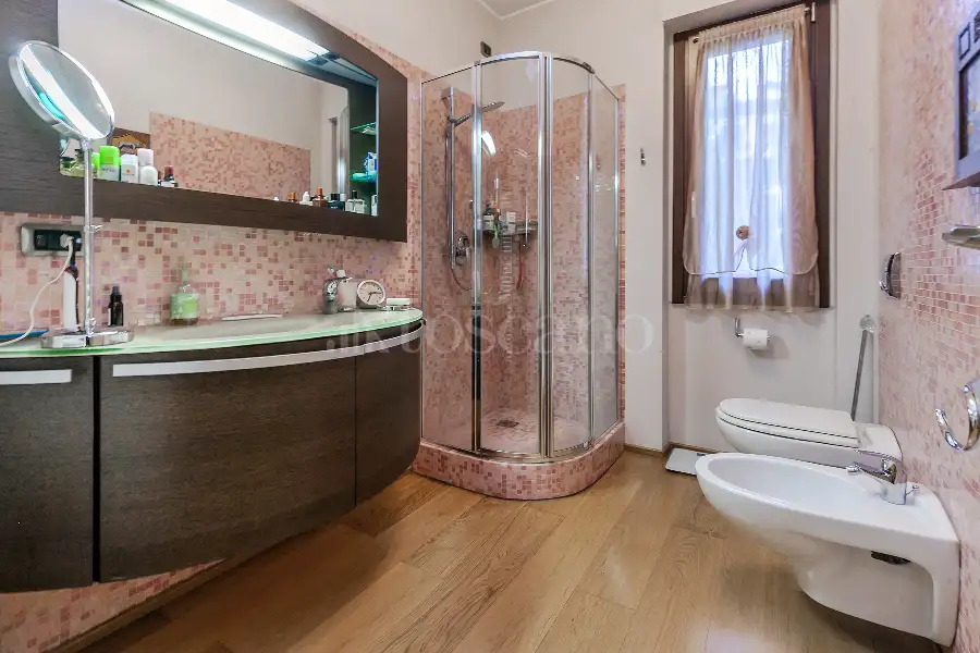 Villa Bifamiliare in vendita di 680 mq a €2.580.000 (rif. 24/2025)