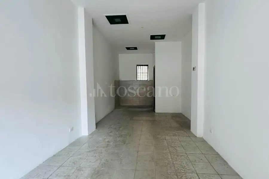Negozio in affitto di 50 mq a €430 (rif. 46/2026)
