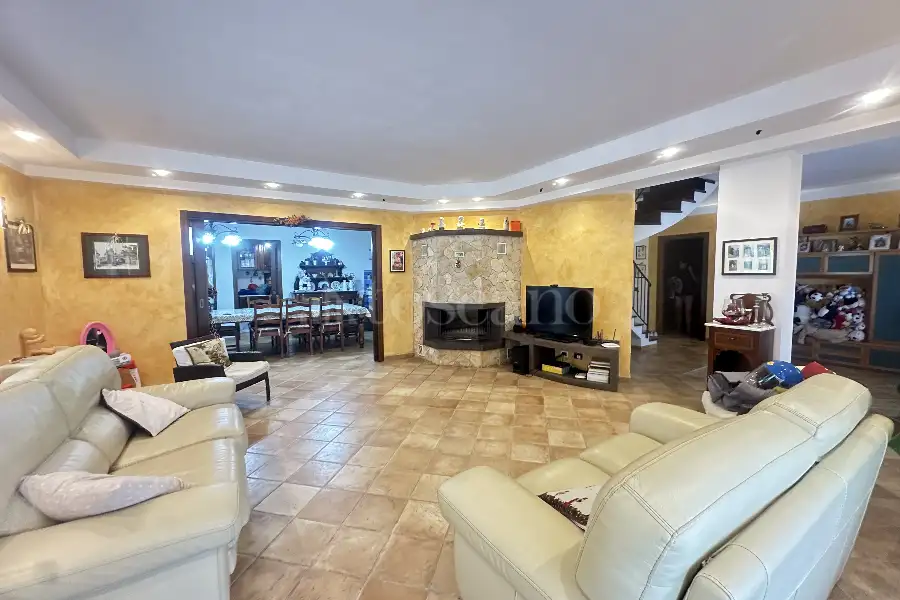 Villa in vendita di 250 mq a €470.000 (rif. 67/2025)