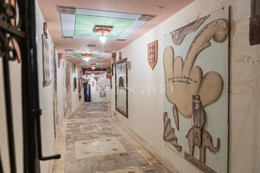 Villa in vendita di 1.200 mq a €4.250.000 (rif. 61/2026)