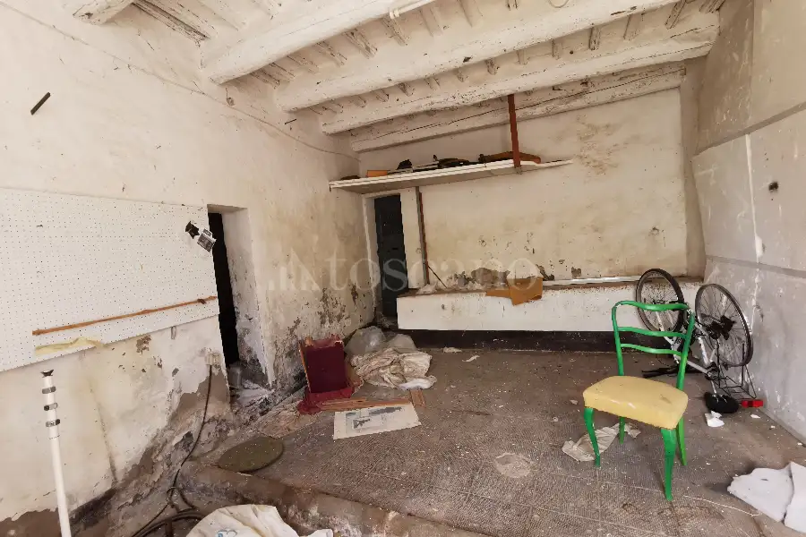 Casale in vendita di 900 mq a €850.000 (rif. 53/2022)