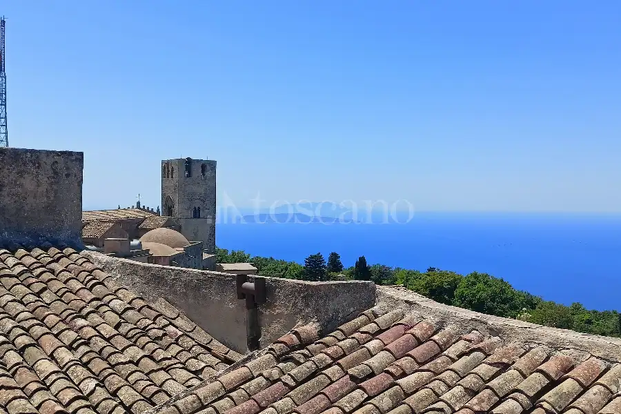 Casa in vendita di 480 mq a €450.000 (rif. 37/2026)