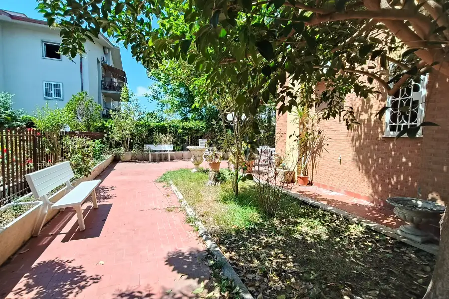 Villa Plurifamiliare in vendita di 270 mq a €485.000 (rif. 51/2026)