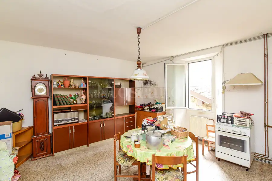 Palazzo in vendita di 250 mq a €248.000 (rif. 30/2025)