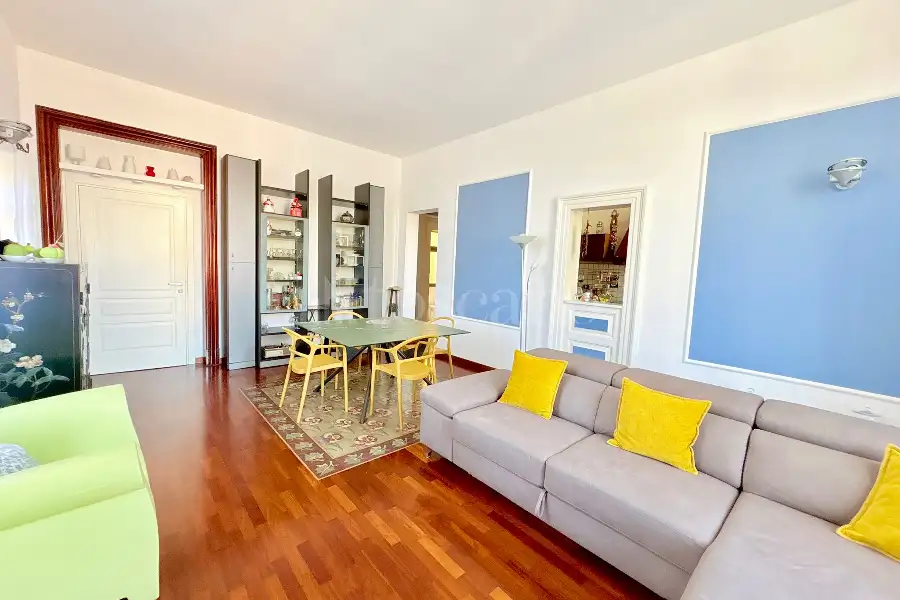 Casa in vendita di 255 mq a €949.000 (rif. 23/2026)